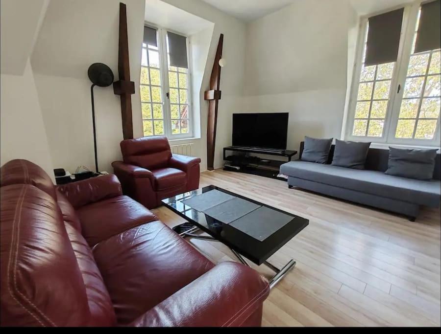 Un Appartement Dans Un Chateau Deauville Eksteriør billede